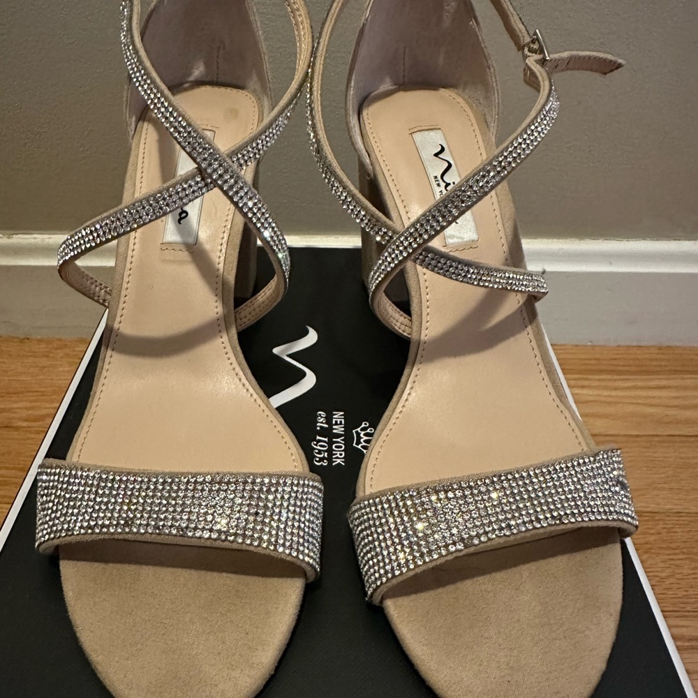 Elegant Women's Strappy Sandals with Rhinestones